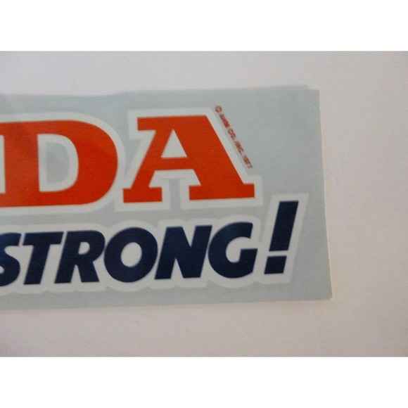 Honda Transfer/decal "Going Strong" Dated 1977 not reproduction American Honda - Picture 3 of 4